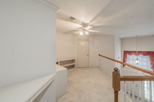 2325 Valley Falls Avenue, Mesquite, TX 75181