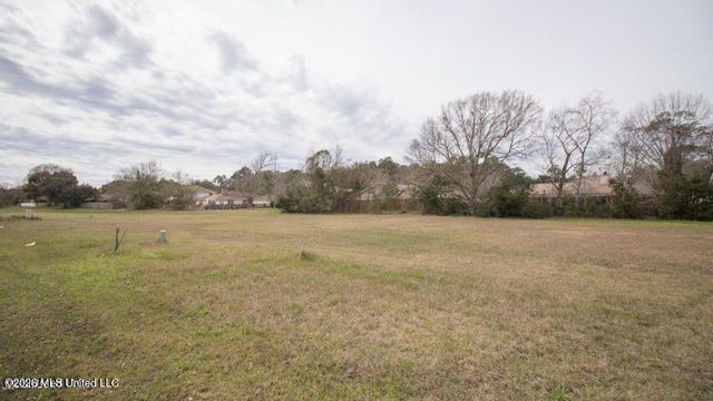 403 Goose Pointe Boulevard, Biloxi, MS 39531