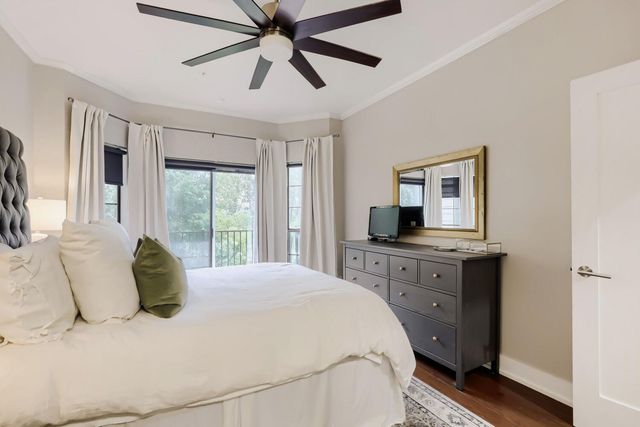 1741 Spyglass DR 1-223, Austin, TX 78746