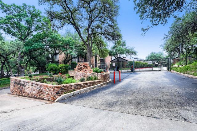 1741 Spyglass DR 1-223, Austin, TX 78746
