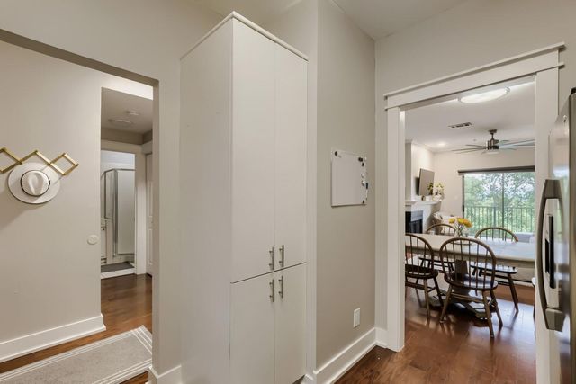 1741 Spyglass DR 1-223, Austin, TX 78746