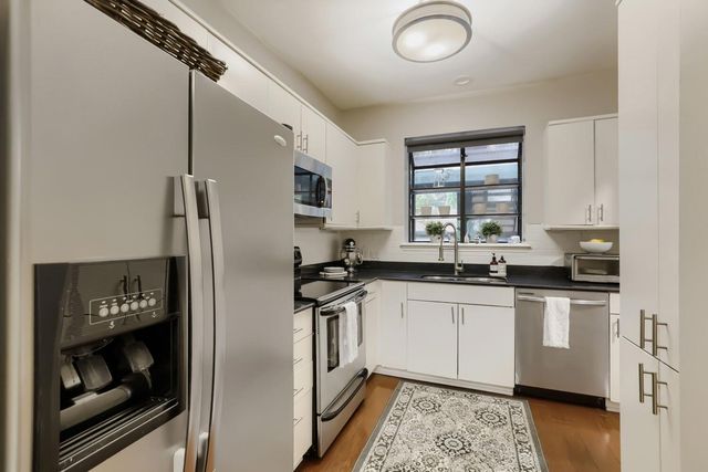 1741 Spyglass DR 1-223, Austin, TX 78746