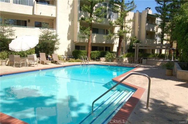 7800 Topanga Canyon 204, Canoga Park, CA 91304