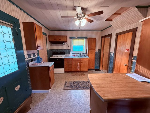 658 Route 536, Punxsutawney Area School District, PA 16240