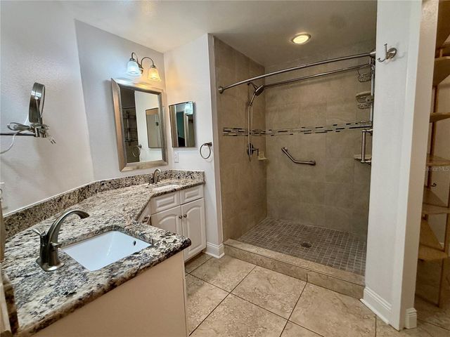 2461 BENTLEY DRIVE, Palm Harbor, FL 34684