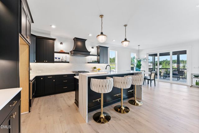 761 W Holly Springs Road, Holly Springs, NC 27540