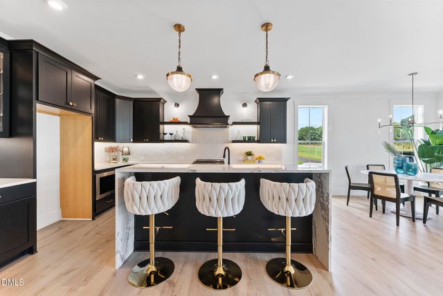 761 W Holly Springs Road, Holly Springs, NC 27540