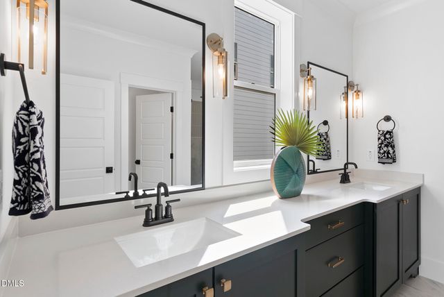 761 W Holly Springs Road, Holly Springs, NC 27540