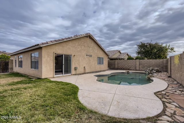 8551 W CAROL Avenue, Peoria, AZ 85345