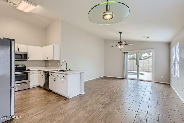 8551 W CAROL Avenue, Peoria, AZ 85345