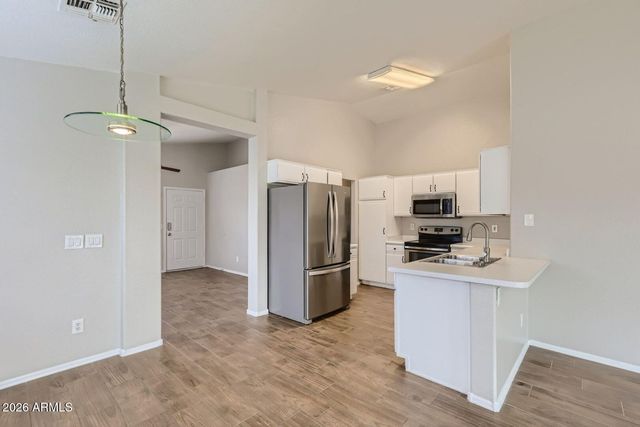 8551 W CAROL Avenue, Peoria, AZ 85345