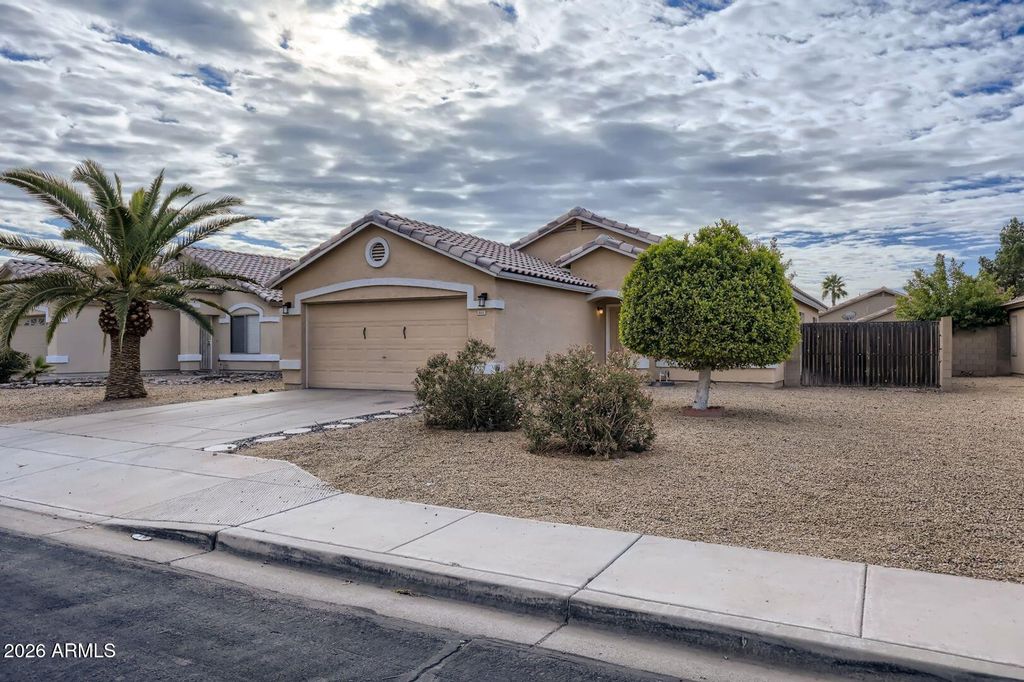 8551 W CAROL Avenue, Peoria, AZ 85345
