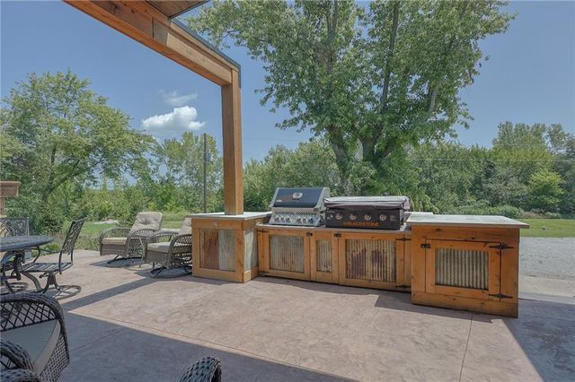 35932 10 Highway, Rayville, MO 64084