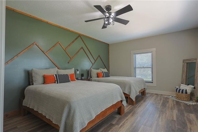 35932 10 Highway, Rayville, MO 64084