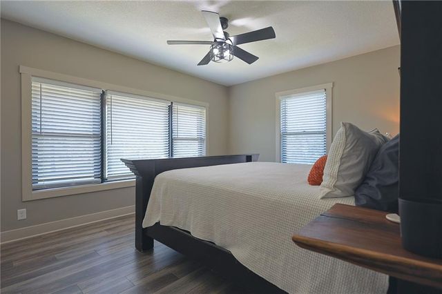 35932 10 Highway, Rayville, MO 64084