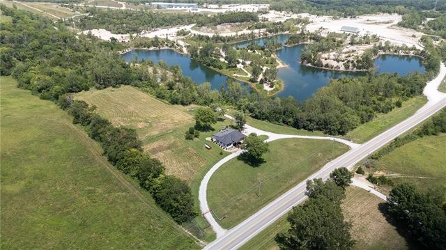 35932 10 Highway, Rayville, MO 64084