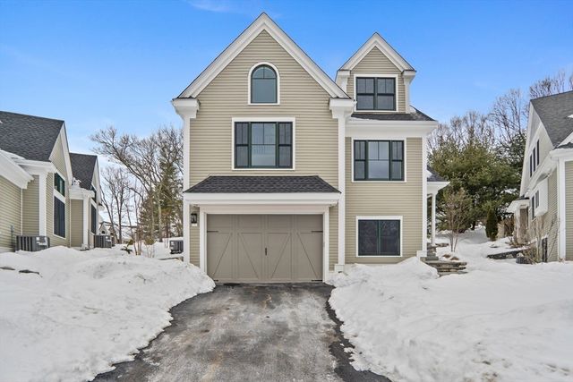 17 Courtyard Place 17, Reading, MA 01867
