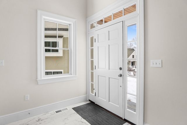 17 Courtyard Place 17, Reading, MA 01867