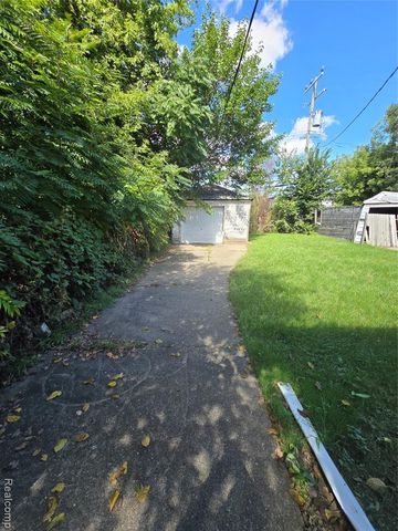 11545 Kennebec Street, Detroit, MI 48205