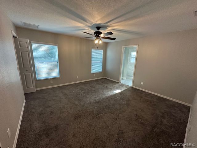 5825 N Larkspur Way, Beverly Hills, FL 34465