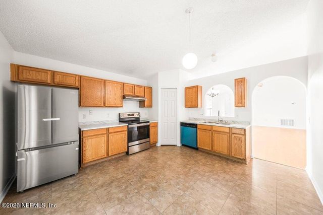 6570 GENTLE OAKS Drive S, Jacksonville, FL 32244