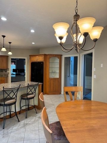 10 Essex St, Douglas, MA 01516