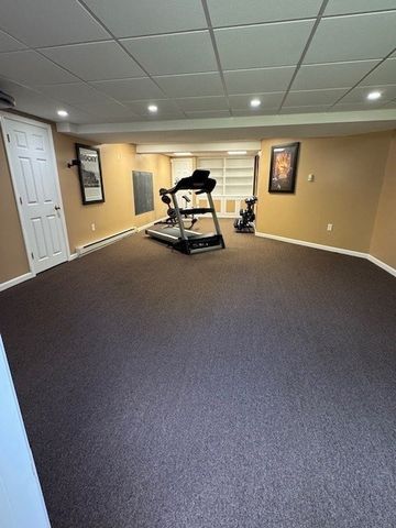 10 Essex St, Douglas, MA 01516