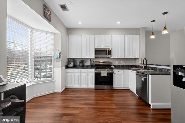 1221 ROCKLAND CT, Crofton, MD 21114