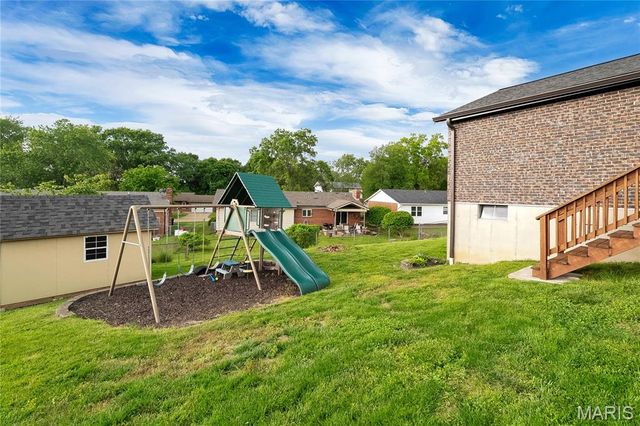 2832 Waldwick Court, St Louis, MO 63129