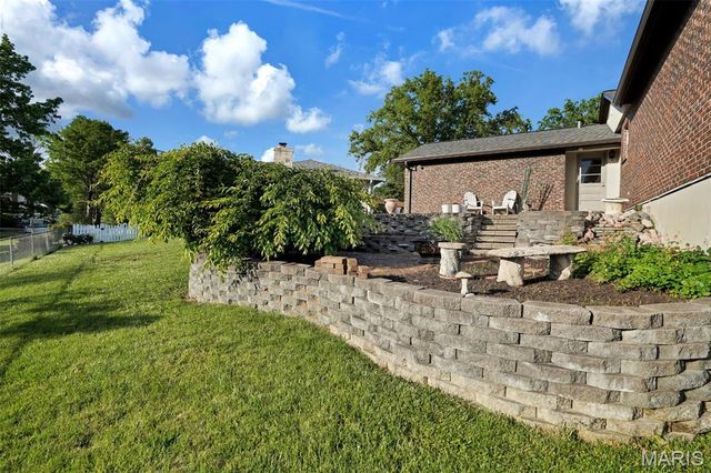 2832 Waldwick Court, St Louis, MO 63129