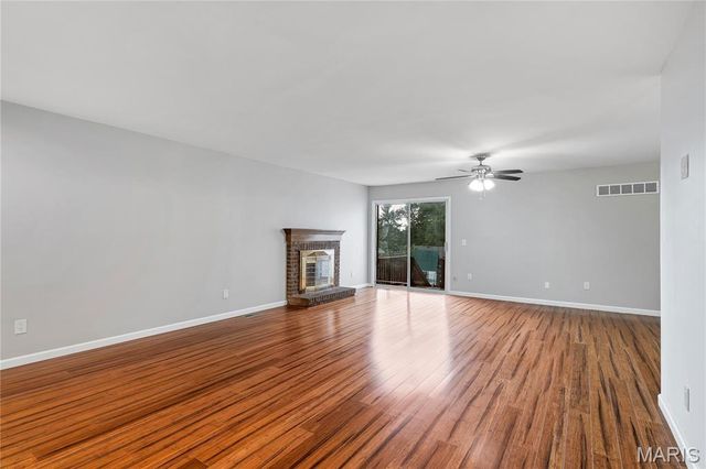 2832 Waldwick Court, St Louis, MO 63129