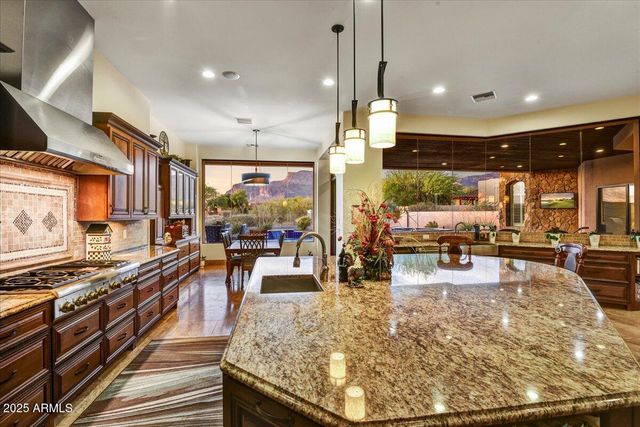 6551 E FLAT IRON Loop, Gold Canyon, AZ 85118