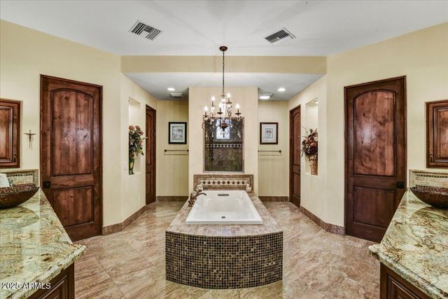 6551 E FLAT IRON Loop, Gold Canyon, AZ 85118