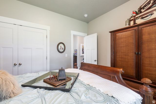 6984 W BOULDER RIDGE CIR, Herriman, UT 84096