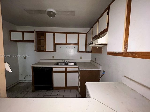 15340 SW 106th Terrace 817, Miami, FL 33196
