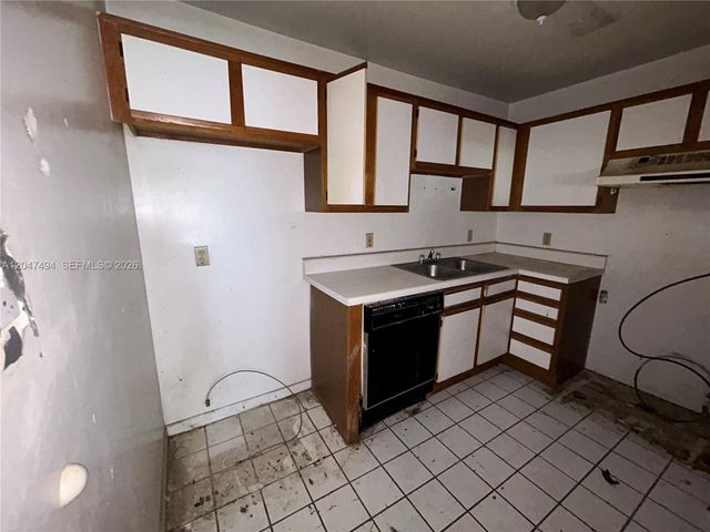 15340 SW 106th Terrace 817, Miami, FL 33196