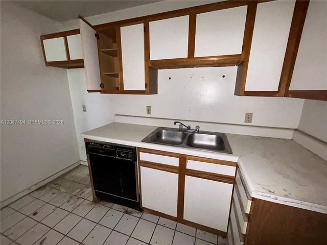 15340 SW 106th Terrace 817, Miami, FL 33196