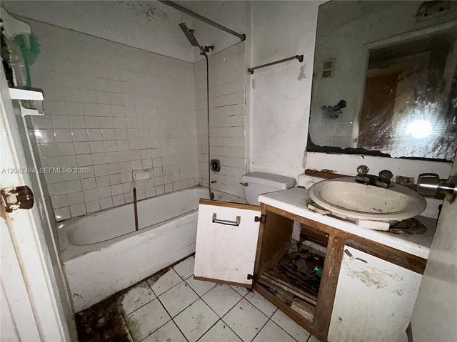 15340 SW 106th Terrace 817, Miami, FL 33196