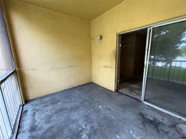 15340 SW 106th Terrace 817, Miami, FL 33196