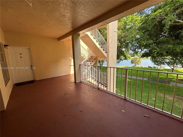 15340 SW 106th Terrace 817, Miami, FL 33196