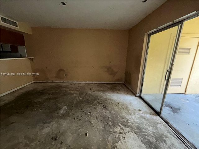 15340 SW 106th Terrace 817, Miami, FL 33196