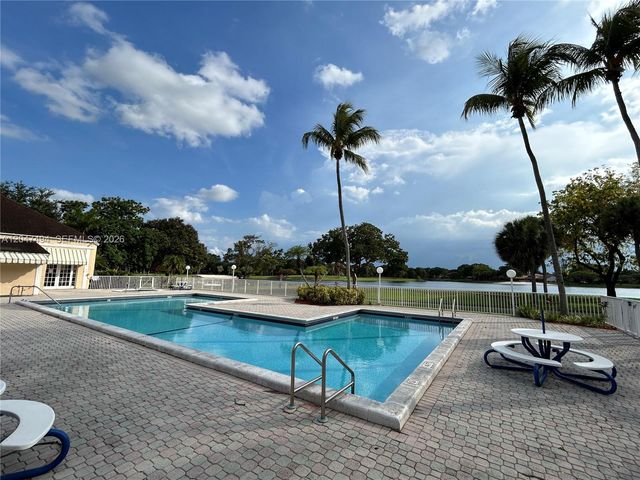 15340 SW 106th Terrace 817, Miami, FL 33196