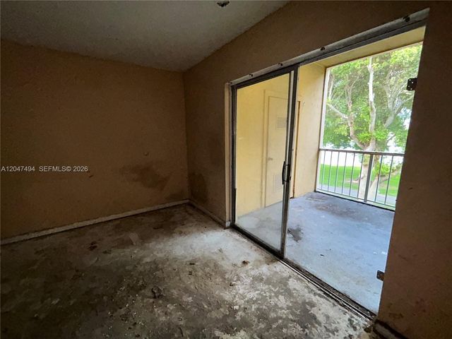 15340 SW 106th Terrace 817, Miami, FL 33196