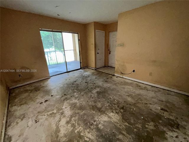 15340 SW 106th Terrace 817, Miami, FL 33196
