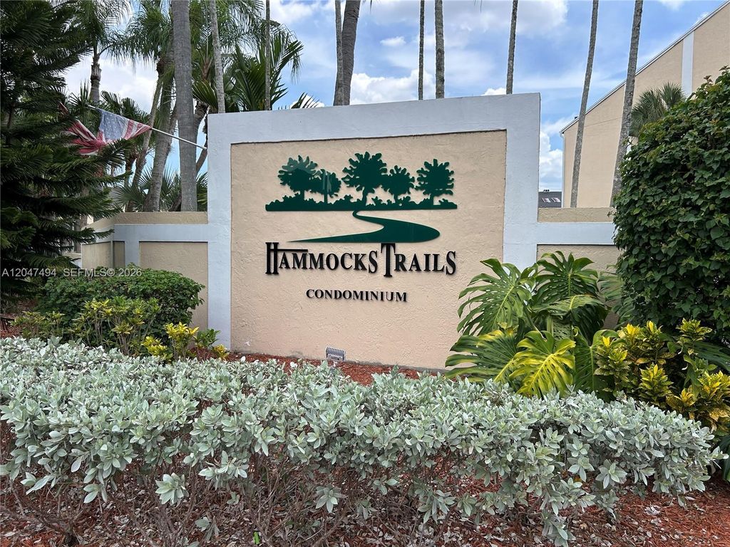 15340 SW 106th Terrace 817, Miami, FL 33196