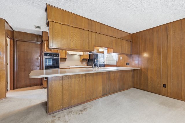 1516 Lamplighter Lane, Edgecliff Village, TX 76134