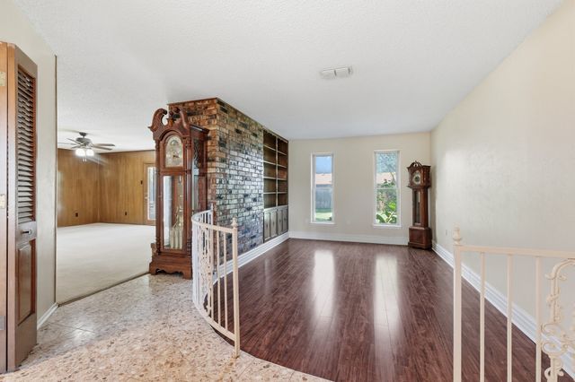 1516 Lamplighter Lane, Edgecliff Village, TX 76134