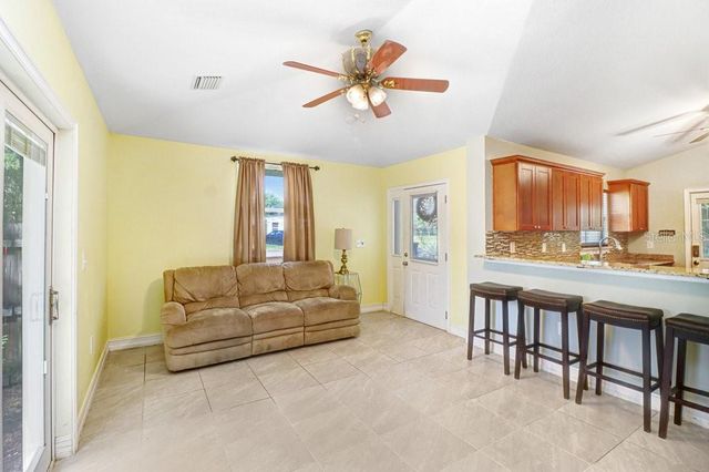 1131 DOGWOOD AVENUE, Tampa, FL 33613