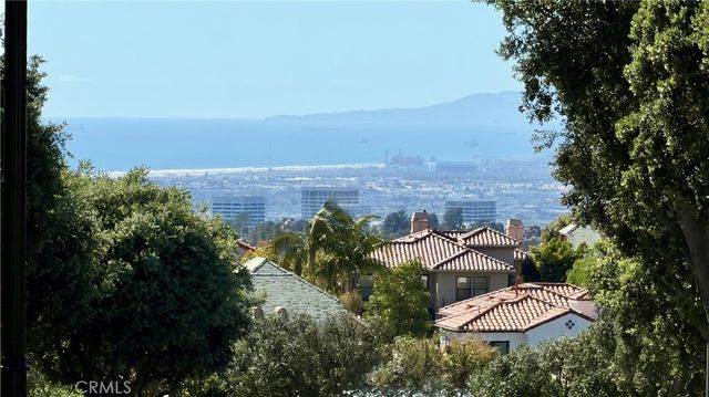 14 Pavona, Newport Coast, CA 92657