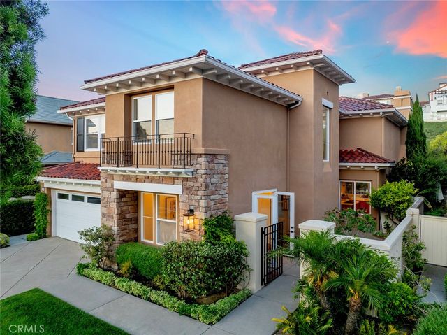 14 Pavona, Newport Coast, CA 92657